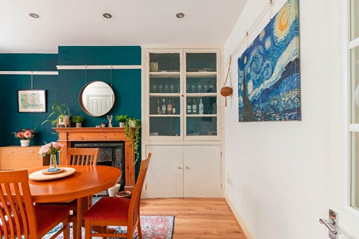 3 Bedroom Terraced House For Sale In Dunkerry Road, Windmill Hill, BS3