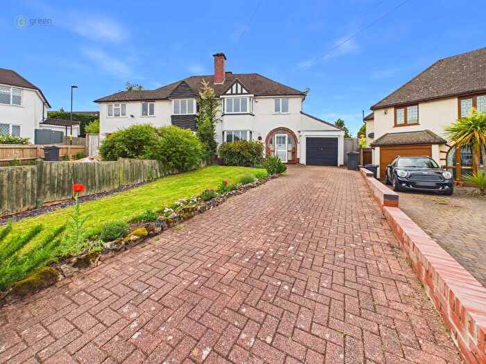 3 Bedroom Semi-Detached House For Sale In Knighton Close, Sutton Coldfield, B74