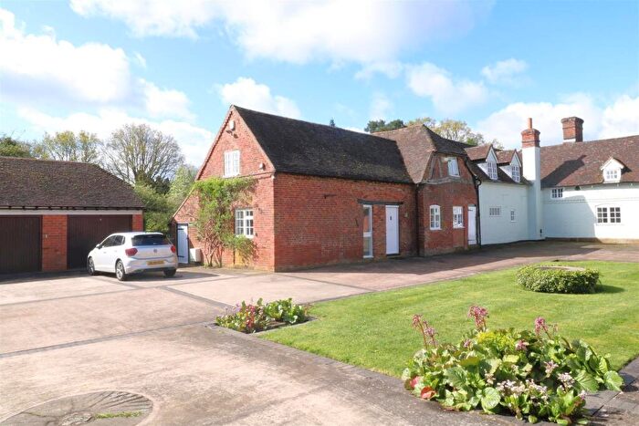 1 Bedroom Apartment To Rent In Hob Lane, Burton Green, Kenilworth, CV8
