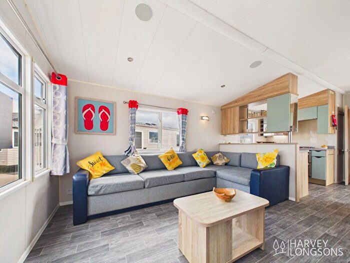 2 Bedroom Park Home For Sale In Bowland Fell Holiday Park, BD23
