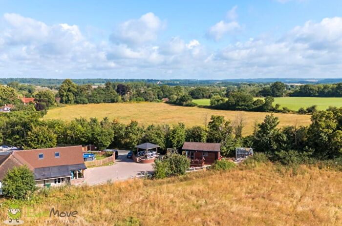 4 Bedroom Detached Bungalow For Sale In With Additional One Bedroom Annexe - Kingston Lane, Sulhamstead, Reading, Berkshire, RG7