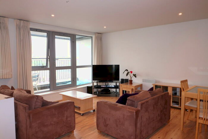 2 Bedroom Apartment To Rent In Hall Street, Birmingham, B18