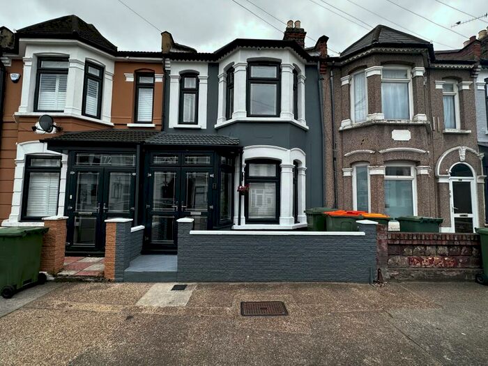 4 Bedroom Terraced House To Rent In Sixth Avenue, London, E12