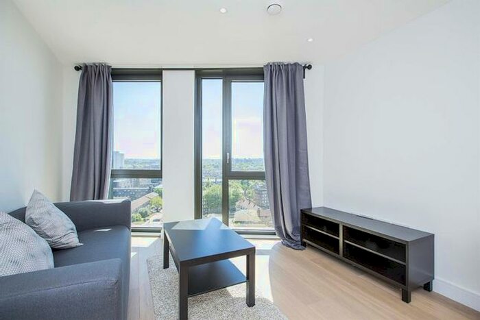 1 Bedroom Flat To Rent In Parliament House, Black Prince Road, Nine Elms, London, SE1