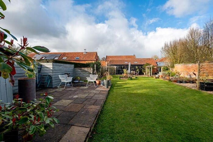 3 Bedroom Barn Conversion For Sale In Foulsham, Dereham, NR20