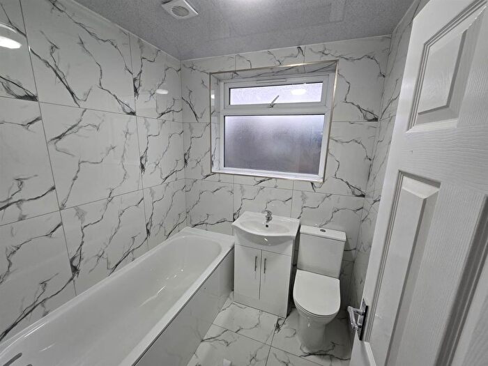 4 Bedroom Terraced House To Rent In St. Peters Road, Southall, UB1