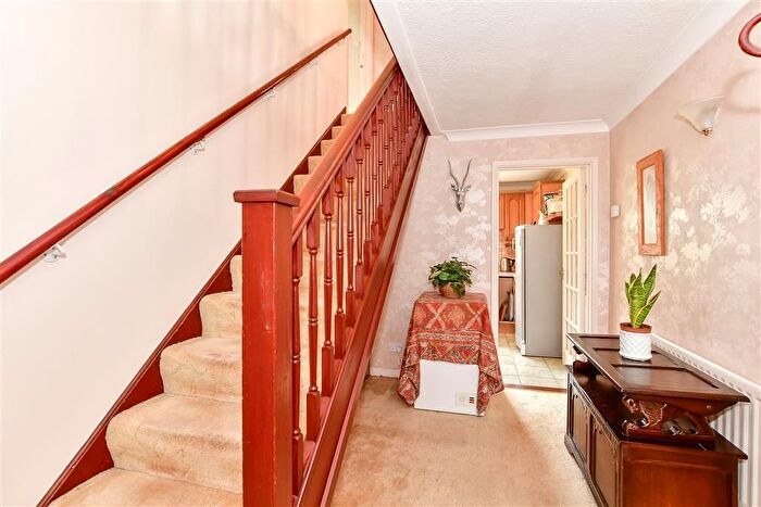 4 Bedroom Detached House For Sale In Manor Close, Deal, Kent, CT14