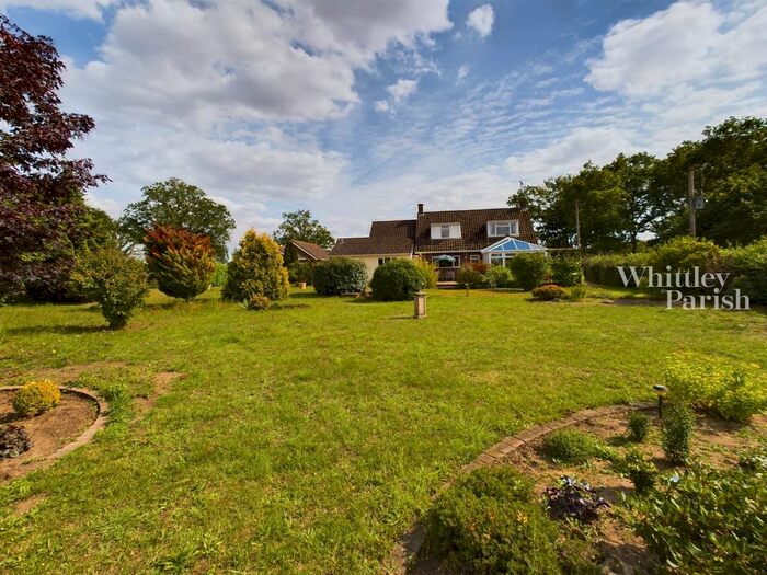 3 Bedroom Chalet For Sale In Low Common Road, South Lopham, Diss, IP22