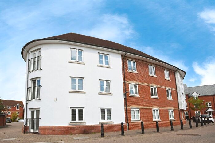 2 Bedroom Flat For Sale In Harberd Tye, Great Baddow, Chelmsford, CM2