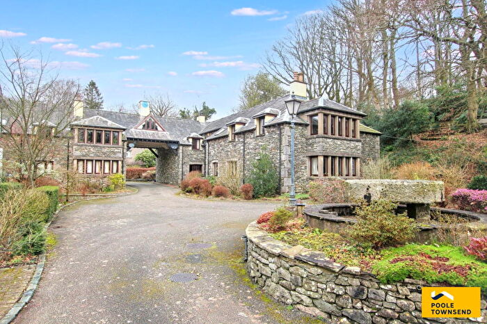 2 Bedroom Flat For Sale In High Park House, Oxenholme, Kendal, LA9