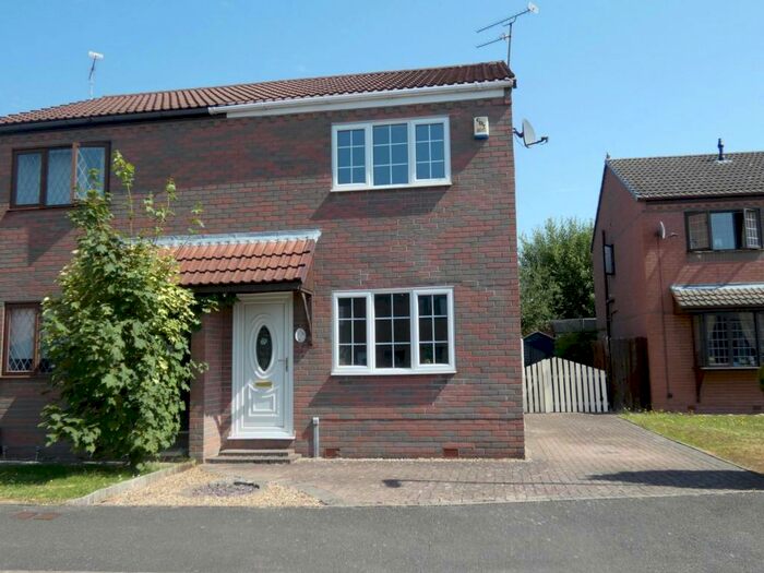 2 Bedroom Semi-Detached House To Rent In Cherry Tree Grove, North Wingfield, S42