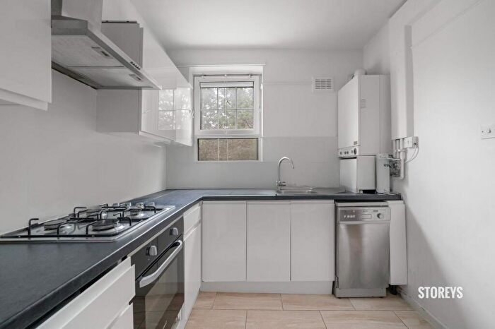 3 Bedroom Duplex To Rent In Somerford Street, Bethnal Green, London, E2