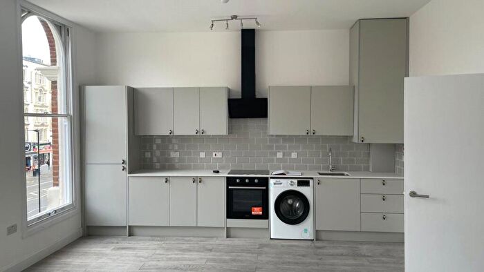 1 Bedroom Apartment To Rent In Holloway Road, Islington, London, N7