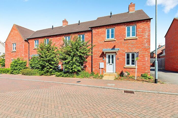 2 Bedroom End Terrace House For Sale In Junction Way, Thrapston, Kettering, NN14