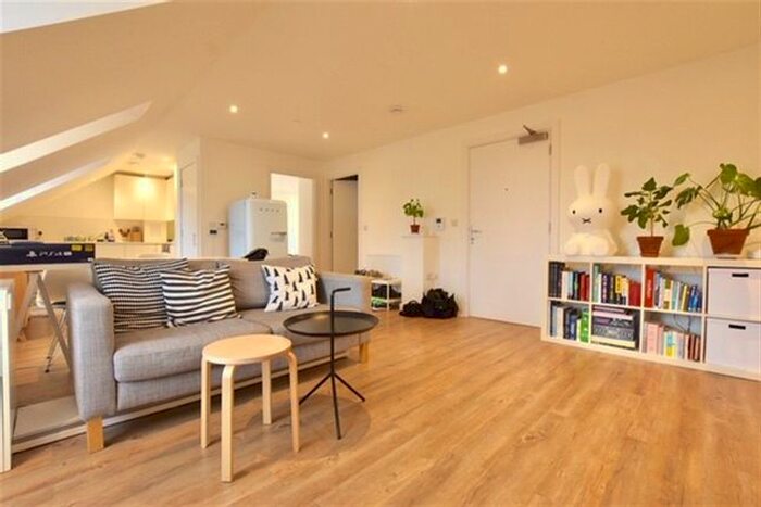 1 Bedroom Flat To Rent In Lanhill Road, London, W9