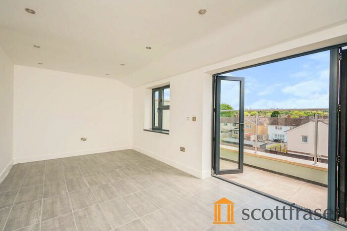 2 Bedroom Apartment To Rent In Salford Road, Marston, OX3