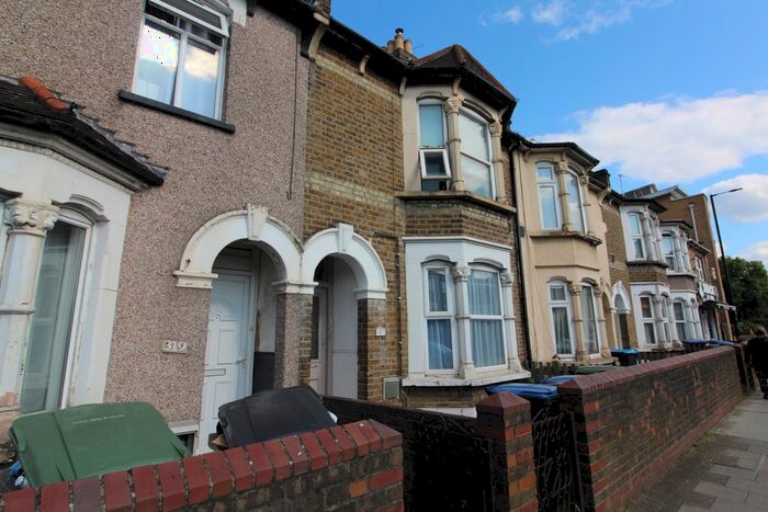 1 Bedroom Flat To Rent In High Street, Enfield, EN3