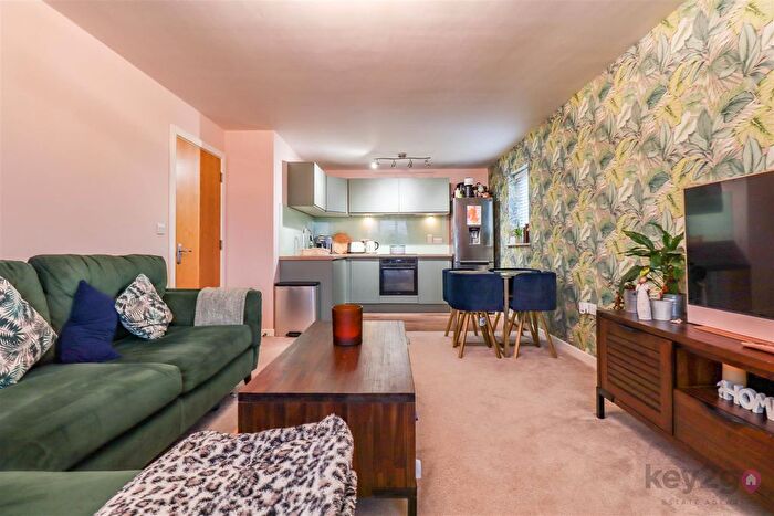 2 Bedroom Flat For Sale In High Street, Eckington, Sheffield, S21