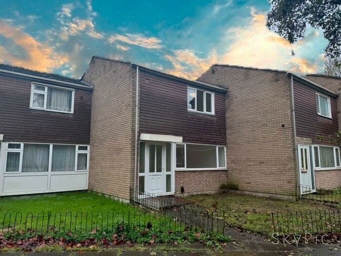 2 Bedroom Terraced House To Rent In Carmarthen Close, Farnborough, GU14