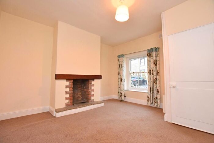 2 Bedroom Cottage To Rent In The Square, Waddington, BB7