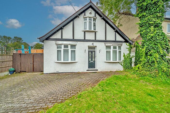 4 Bedroom Detached Bungalow For Sale In Walhouse Street, Cannock, WS11