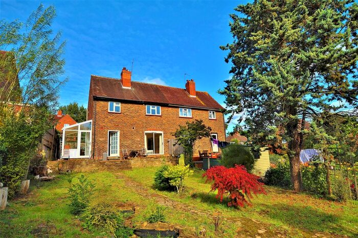 4 Bedroom Semi-Detached House To Rent In Southway, Guildford, GU2