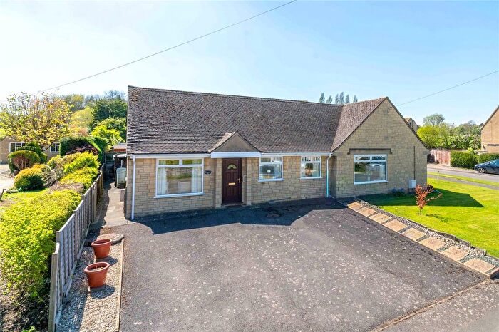 2 Bedroom Bungalow For Sale In Catbrook Close, Chipping Campden, Gloucestershire, GL55
