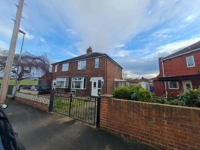 3 Bedroom Property To Rent In Doncaster Road, Crofton, Wakefield WF4