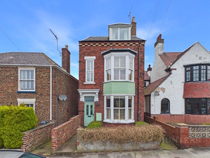 4 Bedroom Detached House For Sale In Carter Lane, Flamborough, Bridlington, YO15
