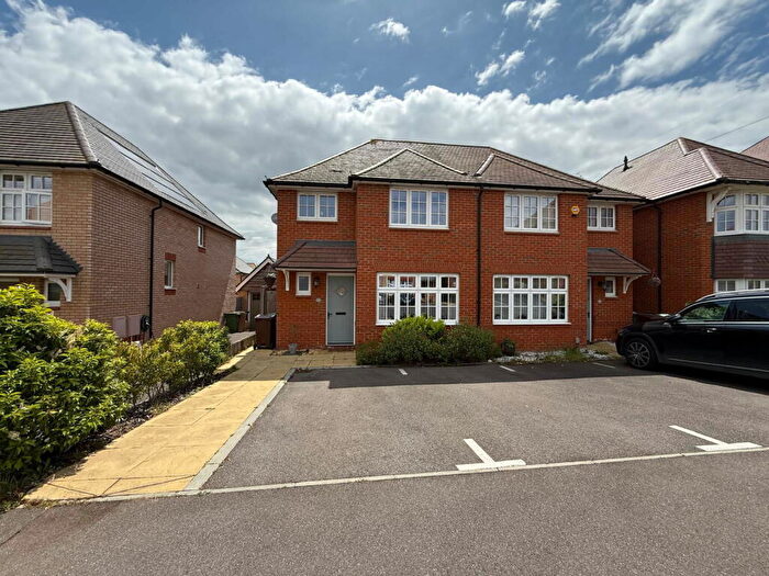 3 Bedroom Semi-Detached House For Sale In Hildefirth Close, Ebbsfleet Valley, Swanscombe, DA10