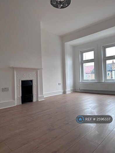 4 Bedroom Terraced House To Rent In Cobham Road, Ilford, IG3