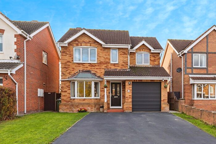 4 Bedroom Detached House For Sale In The Beeches, Sharlston Common, Wakefield, WF4