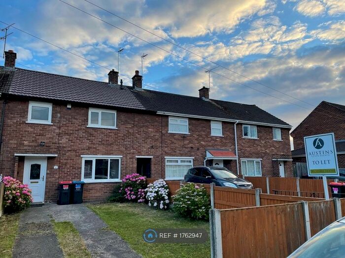 3 Bedroom Semi-Detached House To Rent In Sumner Road, Blacon, Chester, CH1