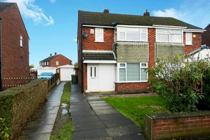 3 Bedroom Semi-Detached House To Rent In Severn Road, Culcheth, Warrington, Cheshire, WA3
