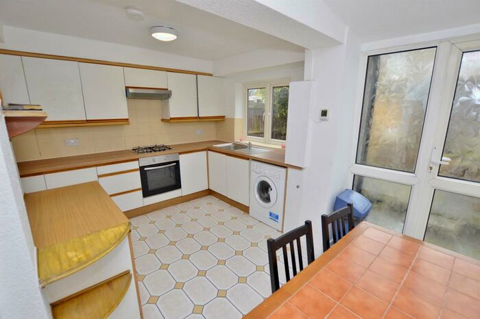 3 Bedroom Terraced House To Rent In Fentons Avenue, Plaistow, London, E13