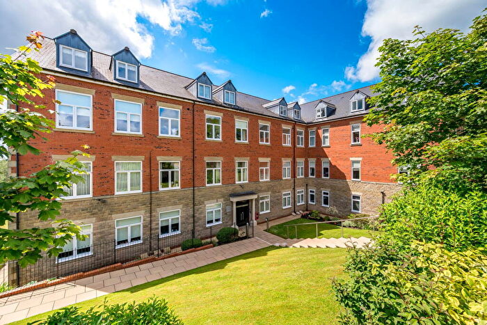 2 Bedroom Apartment For Sale In Kerry Hill, Hawkshaw, Bury, BL8
