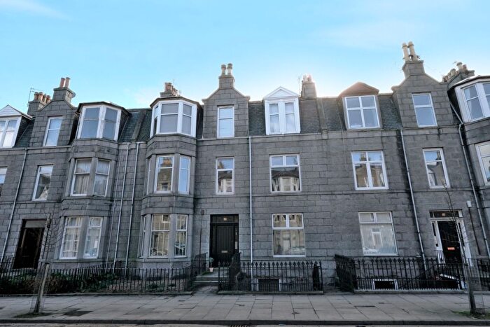 1 Bedroom Flat To Rent In Union Grove, City Centre, Aberdeen, AB10