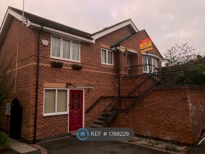 3 Bedroom Bungalow To Rent In Foxbrook Close, Littleover, Derby, DE23