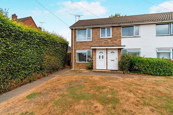 2 Bedroom Maisonette For Sale In Knightwood Road, Hythe, Southampton, Hampshire, SO45