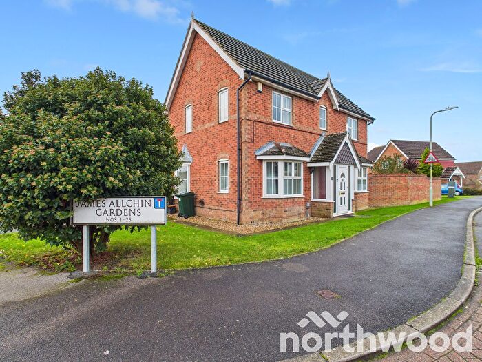 4 Bedroom Detached House For Sale In James Allchin Gardens, Little Burton Farm, Ashford, TN24