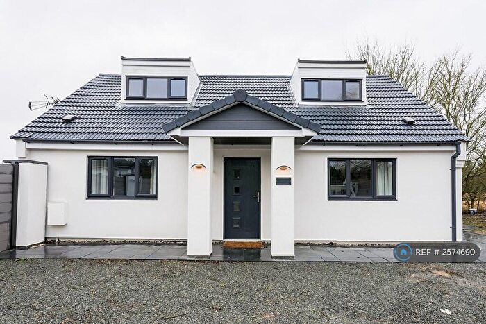 3 Bedroom Detached House To Rent In Potton Road, St. Neots, PE19