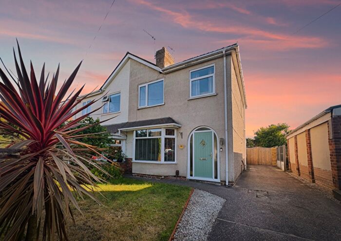 3 Bedroom Semi-Detached House For Sale In Southwell Road West, Mansfield, NG18