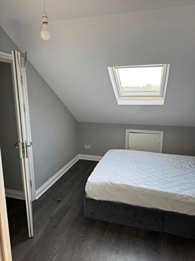 1 Bedroom Apartment To Rent In Billet Road, First Floor, London, E17