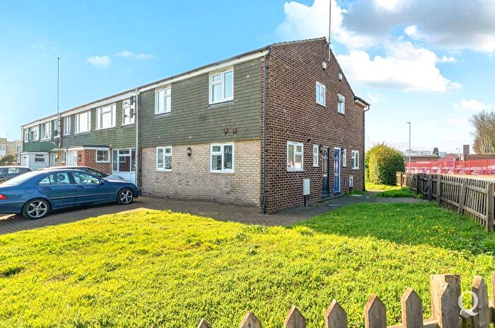 2 Bedroom End Terrace House To Rent In Lime Grove, Sittingbourne, Kent, ME10