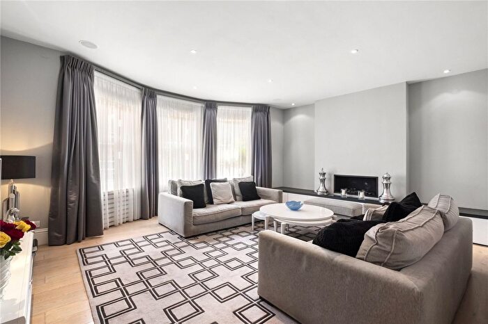 4 Bedroom Flat To Rent In Old Brompton Road, London, SW5