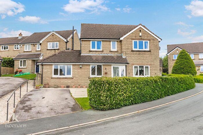 4 Bedroom Detached House For Sale In Stoneyhurst Height, Brierfield, Nelson, BB9