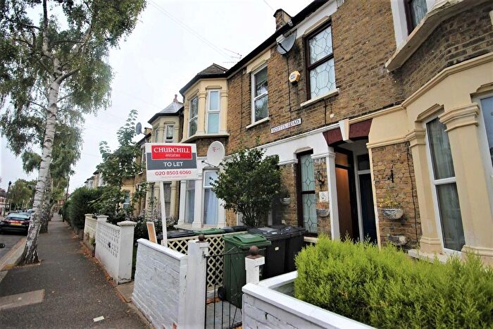 2 Bedroom Maisonette To Rent In Scotts Road, Leyton, E10