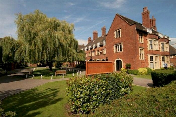 2 Bedroom Flat To Rent In Meadway, Hampstead Garden Suburb, NW11