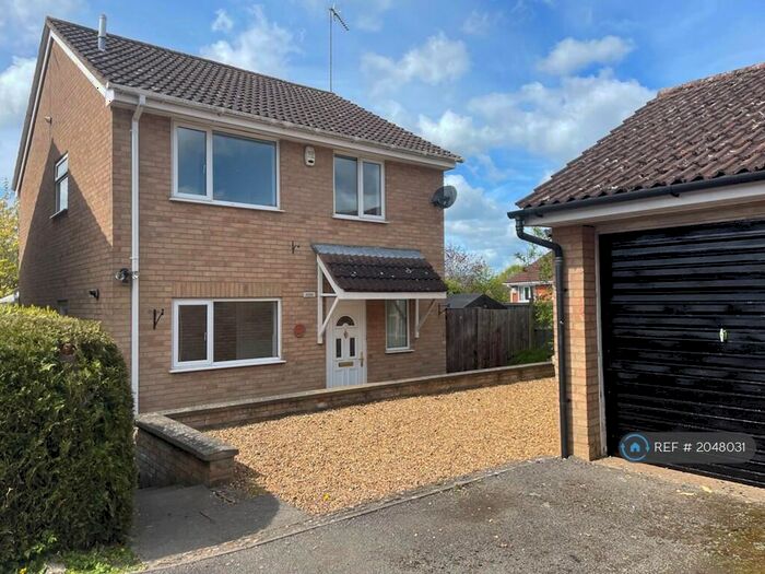 4 Bedroom Detached House To Rent In Blackwell Hill, Northampton, NN4