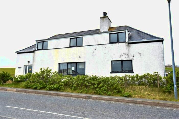 3 Bedroom Detached House For Sale In Mossbank, Shetland, ZE2